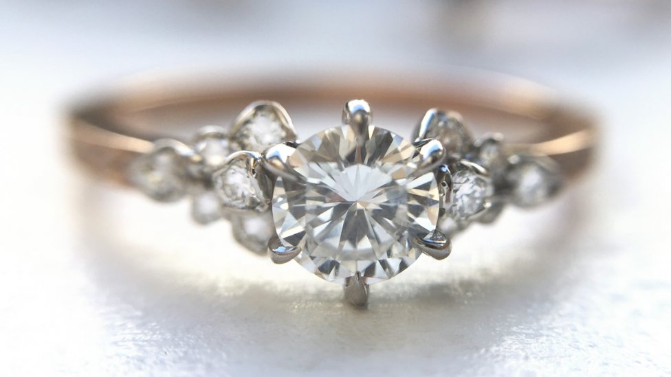 Engagement Ring - Helpful Tips for Picking the Perfect Engagement Ring