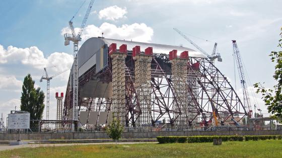 Nuevo sarcófago de Chernobil en plena construcción