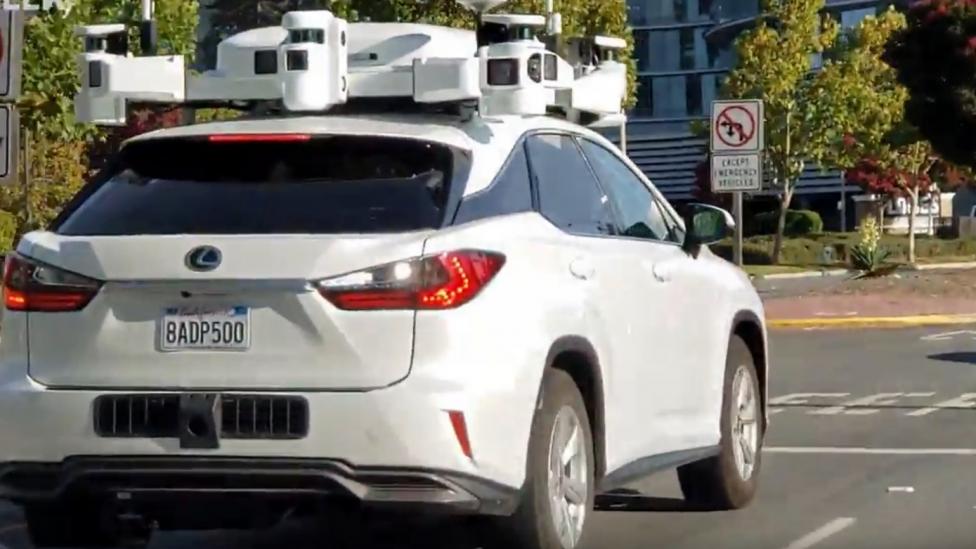 Coche Autónomo de Apple - El coche autónomo de Apple es avistado por las calles de California