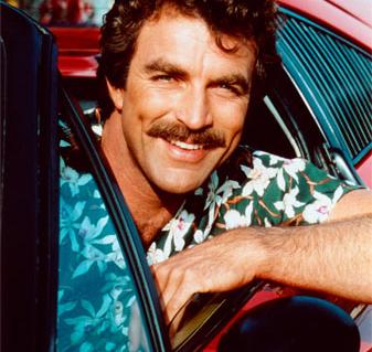 Tom Selleck aterriza en Las Vegas - Tom Selleck aterriza en Las Vegas