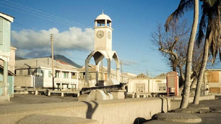 El reloj de Plymouth antes de la erupción
