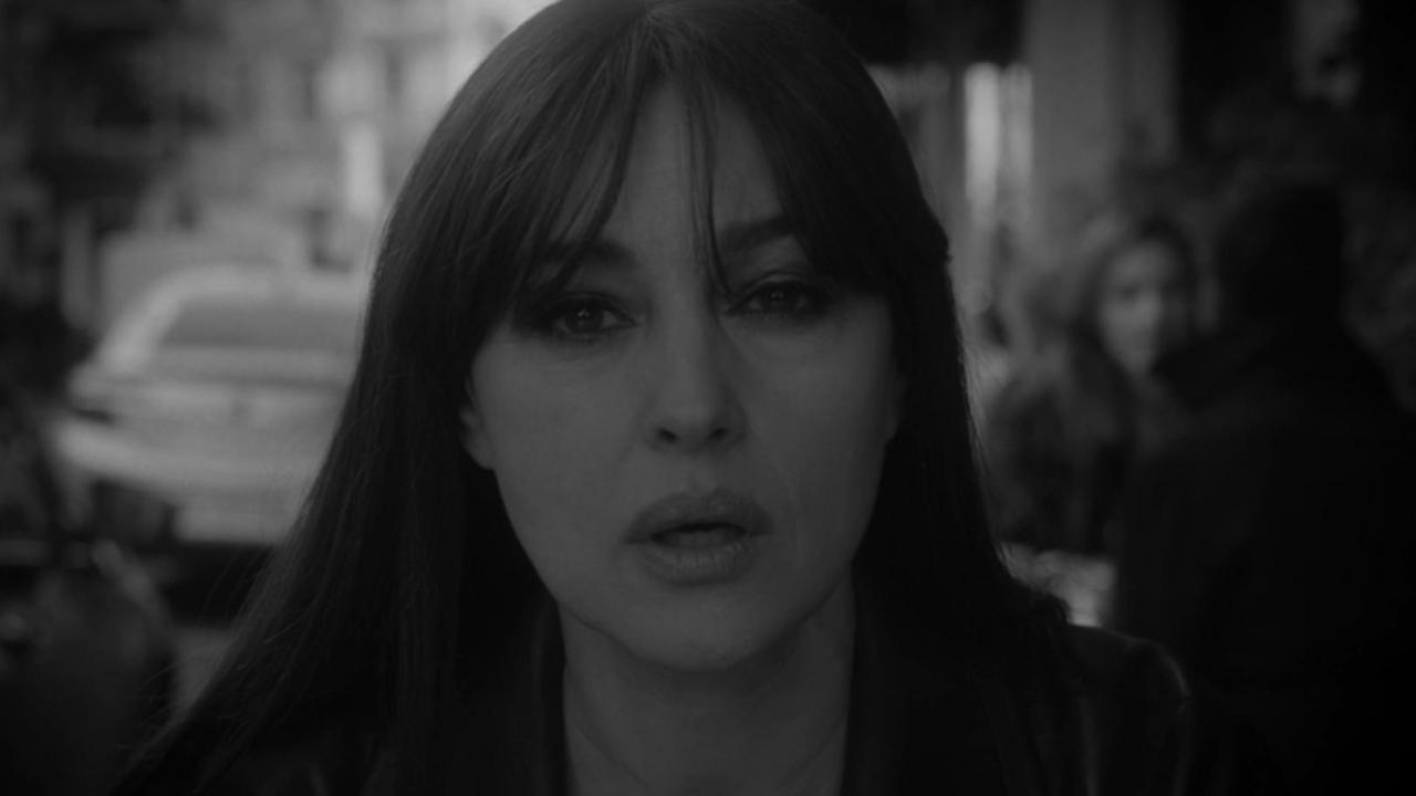 Monica Bellucci en la imagen onírica de Gordon Cole donde aparece como ella misma