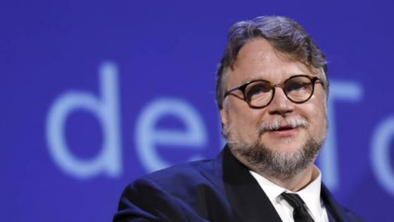 Guillermo del Toro, recibiendo un premio