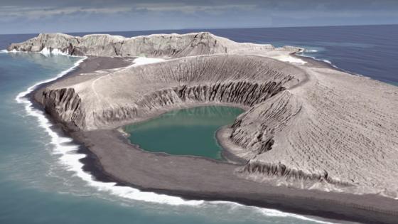Huna Tonga, la misteriosa isla volcánica - La isla que apareció en el océano y todavía sigue en píe