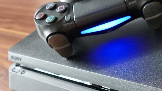 Consola Playstation 4 con Juegos PS Plus de Marzo