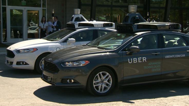 Coches autónomos de Uber con los dispositivos tecnológicos que les permiten funcionar